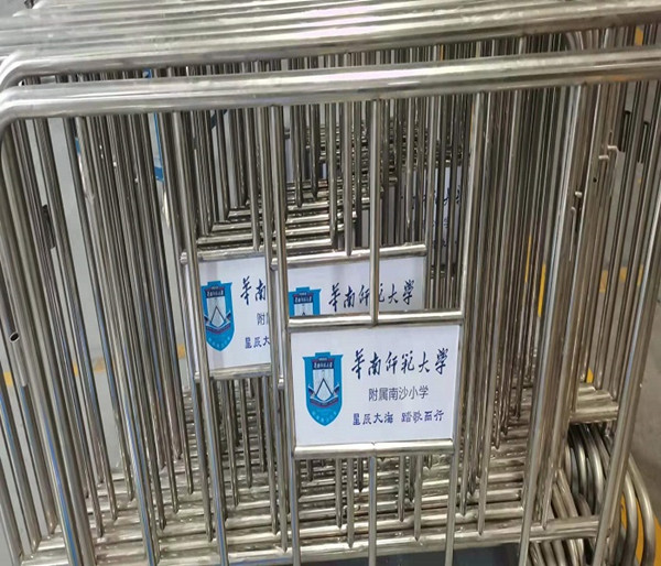 不銹鋼移動鐵馬護欄